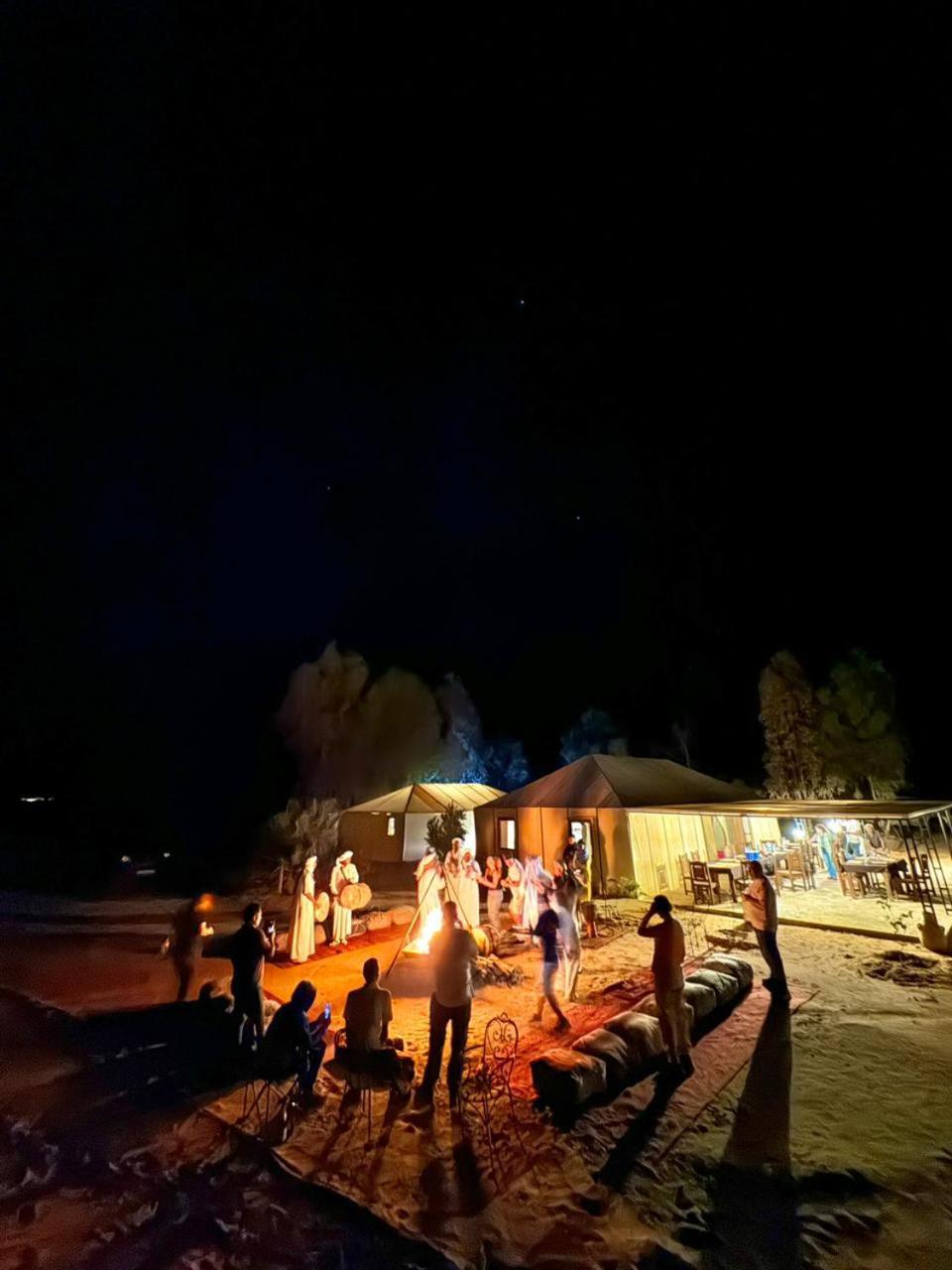 Sahara Vibes Luxury Camp Villa Merzouga Ngoại thất bức ảnh