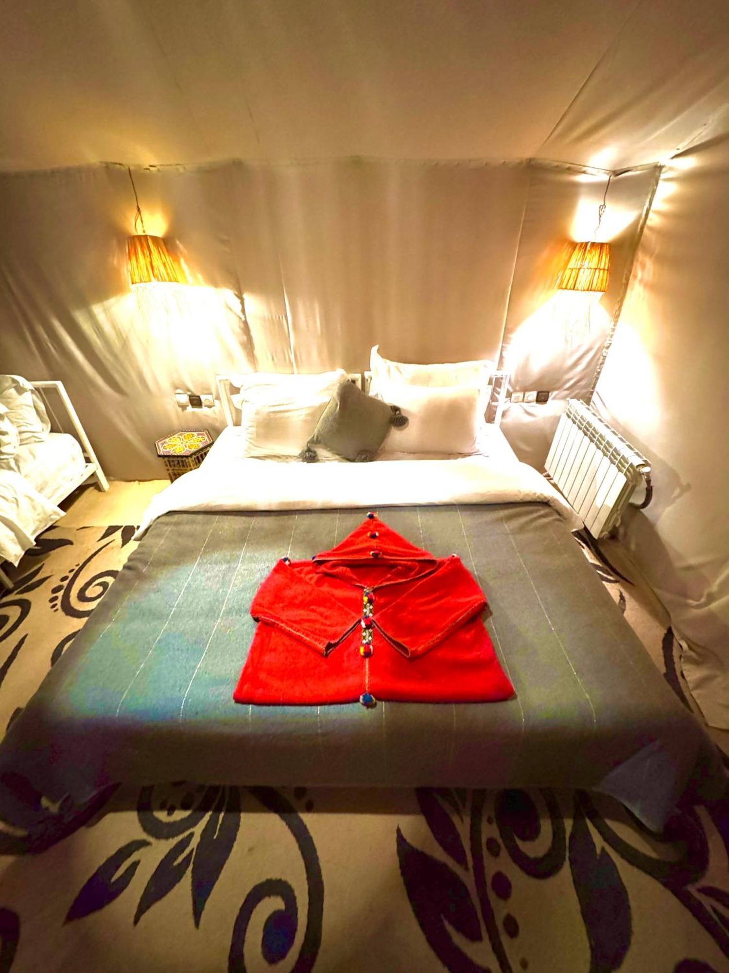 Sahara Vibes Luxury Camp Villa Merzouga Ngoại thất bức ảnh