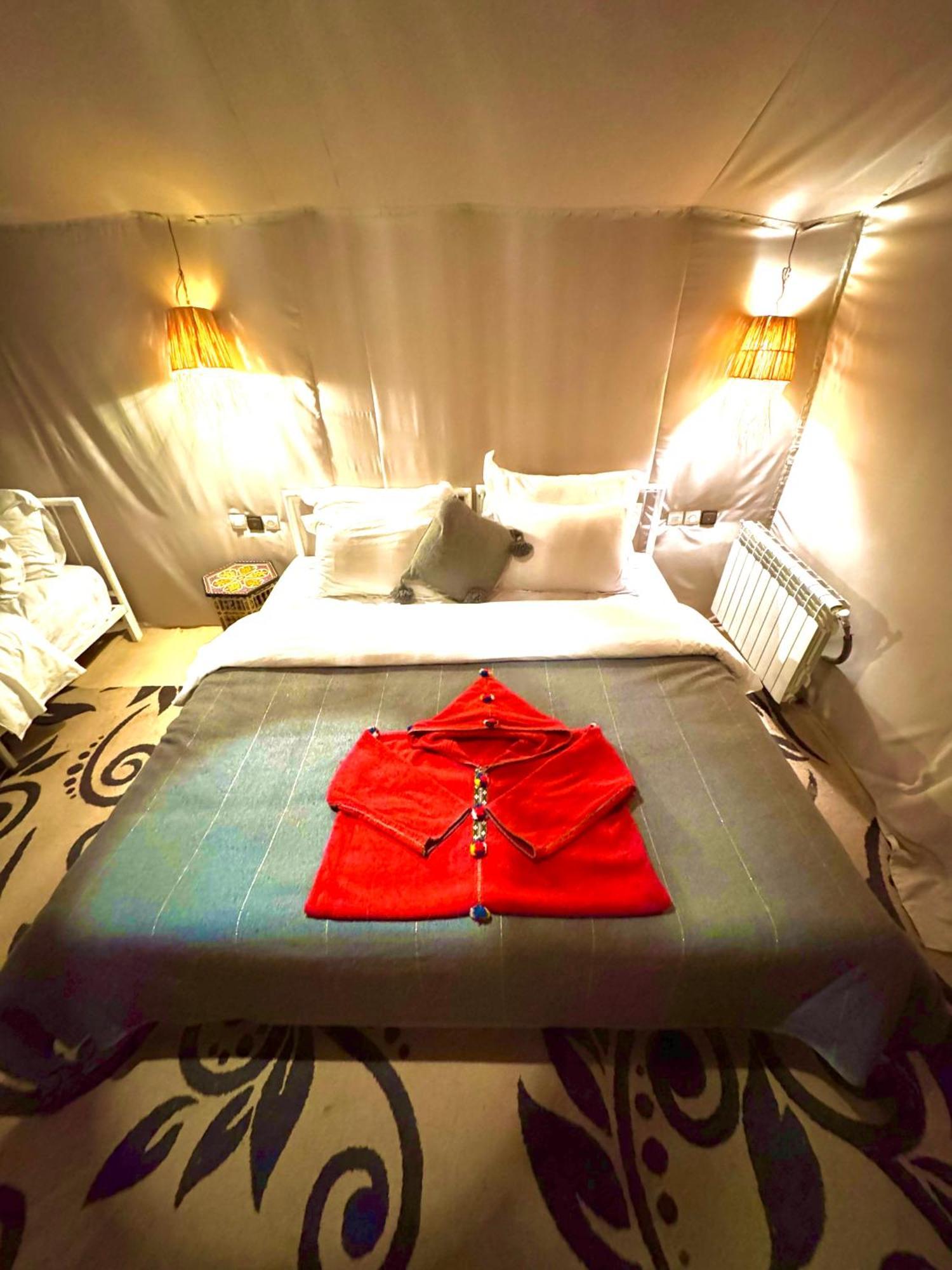 Sahara Vibes Luxury Camp Villa Merzouga Ngoại thất bức ảnh